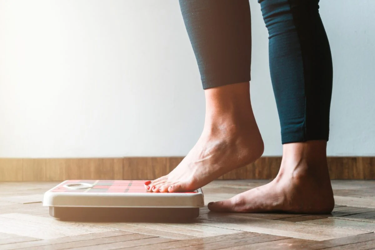 10 Cara Menjaga Berat Badan Ideal Setelah Diet
