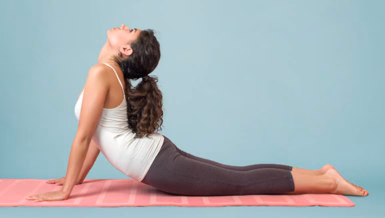 Panduan Menyeimbangkan Hormon dengan Yoga: 5 Gerakan Penting