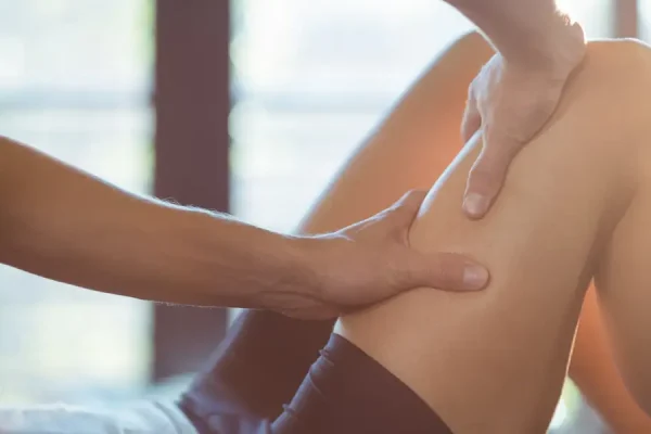 10 Tips Pijat Sendiri untuk Mengurangi Nyeri di Paha