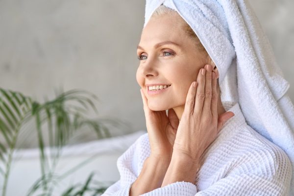 7 Teknik Facial di Rumah untuk Perawatan Dagu 7 Teknik Facial di Rumah untuk Perawatan Dagu