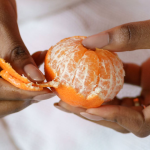 5 Jenis Buah yang Bermanfaat untuk Kesehatan Tenggorokan