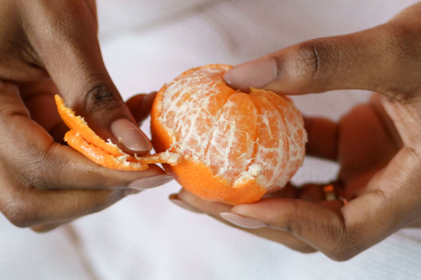 5 Jenis Buah yang Bermanfaat untuk Kesehatan Tenggorokan