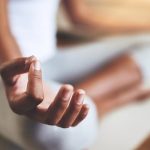 7 Teknik Mindfulness yang Bisa Dilakukan di Rumah